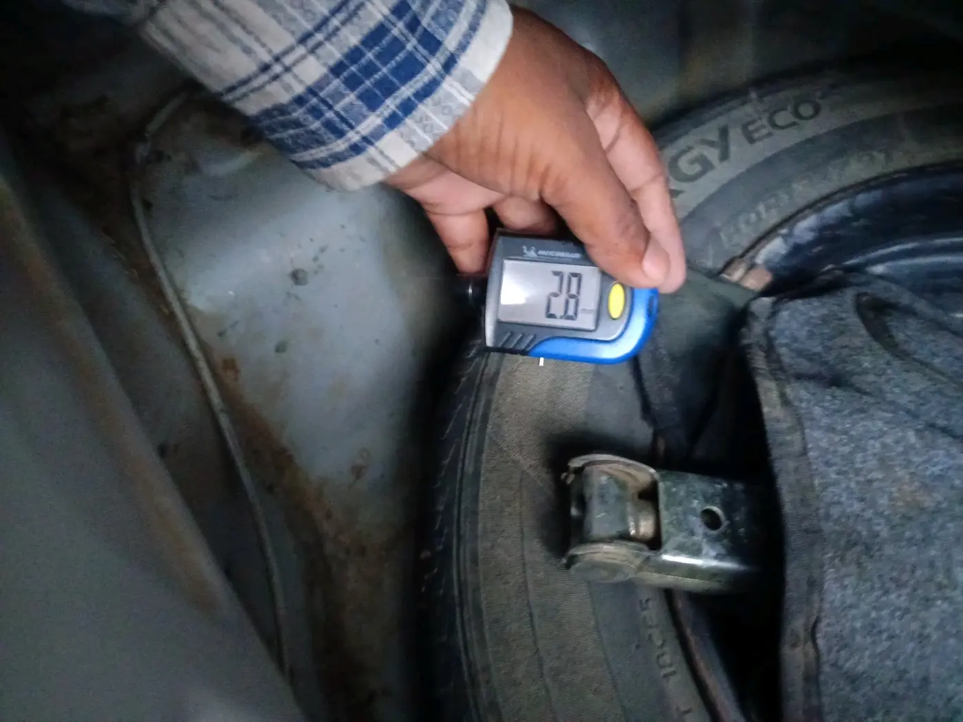 2019 Hyundai NEW SANTRO SPORTZ CNG, CNG, Manual, 2,19,634 km, tyre