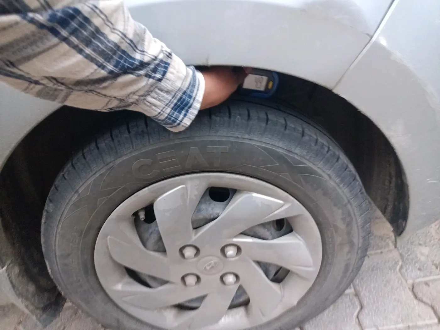 2019 Hyundai NEW SANTRO SPORTZ CNG, CNG, Manual, 2,19,634 km, tyre
