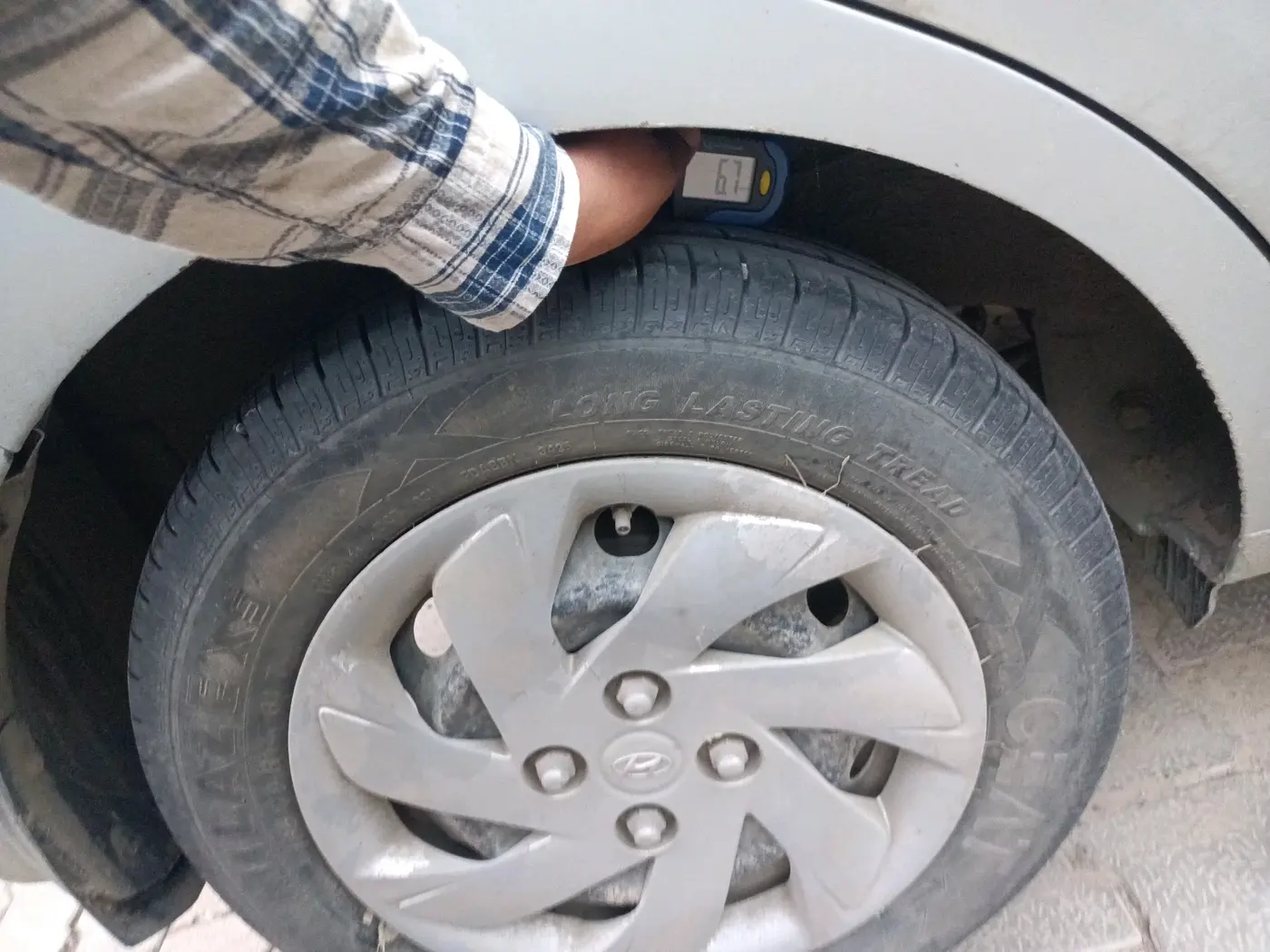 2019 Hyundai NEW SANTRO SPORTZ CNG, CNG, Manual, 2,19,634 km, tyre