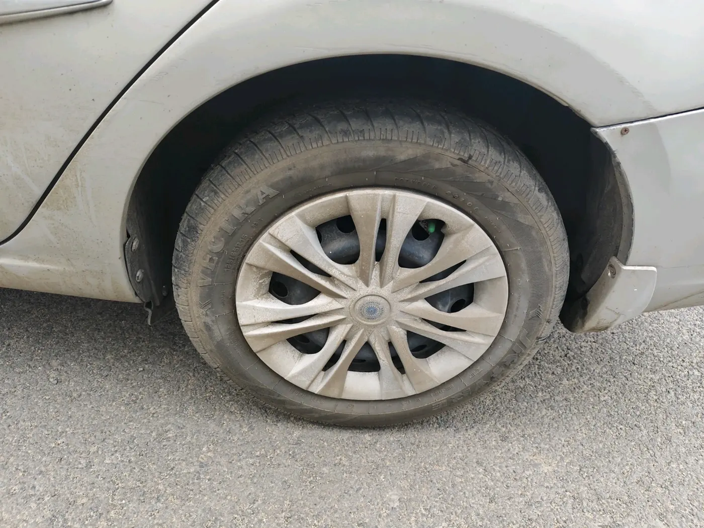 2015 Maruti Ciaz VXI, Petrol, Manual, 71,813 km, tyre