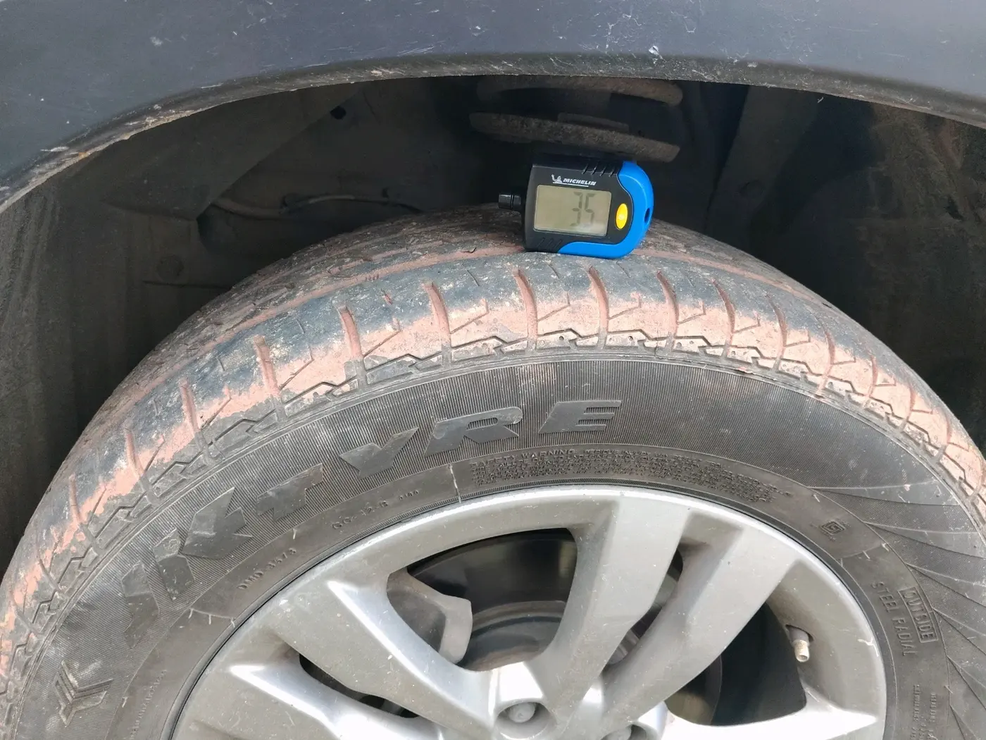2017 Maruti Vitara Brezza ZDI, Diesel, Manual, 1,60,855 km, tyre