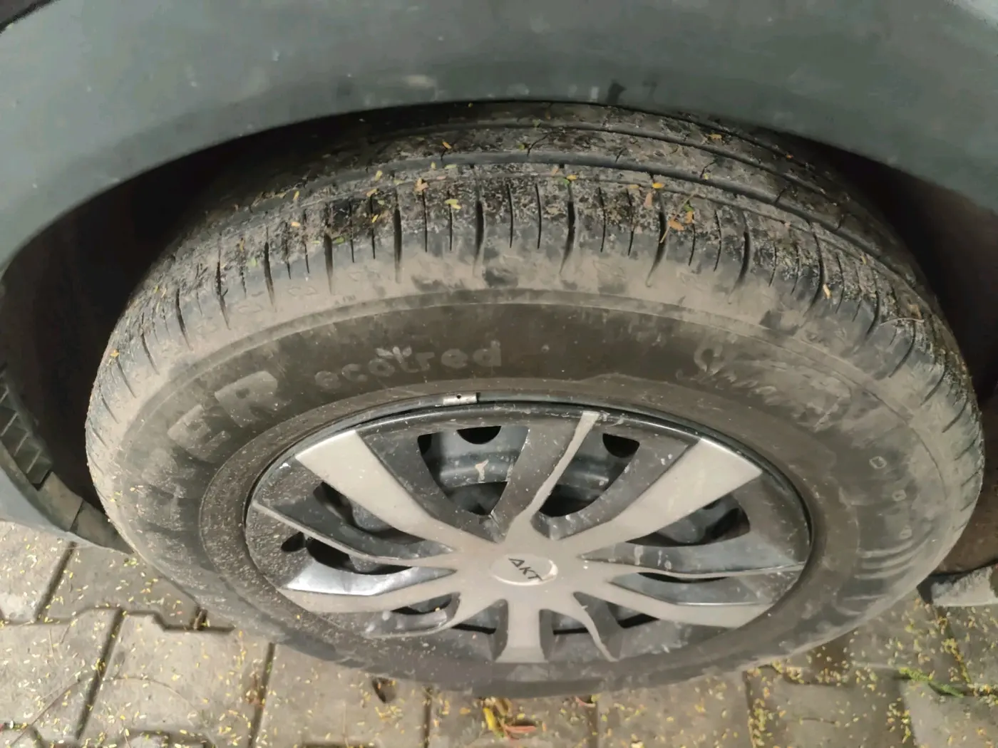 2024 Mahindra XUV700 AX5 Select Diesel AT 7 STR, Diesel, Automatic, 49,079 km, tyre