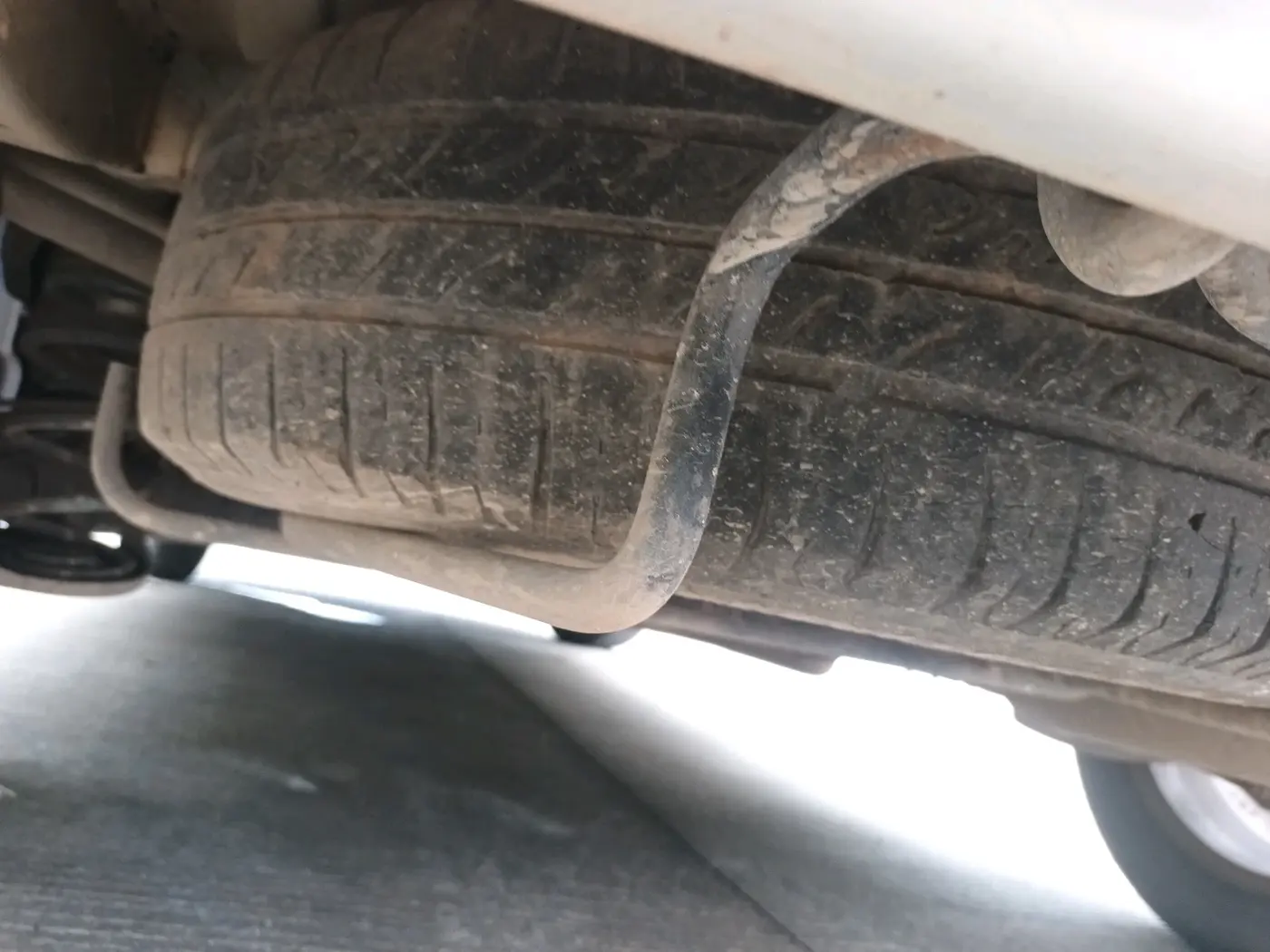 2014 Maruti Ertiga ZDI, Diesel, Manual, 2,19,763 km, tyre