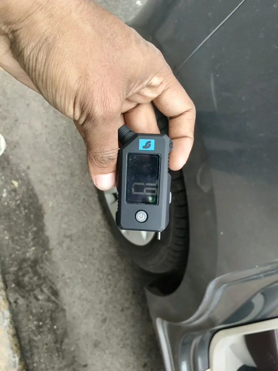 2017 Maruti Celerio ZXI AMT (O), Petrol, Automatic, 86,710 km, tyre