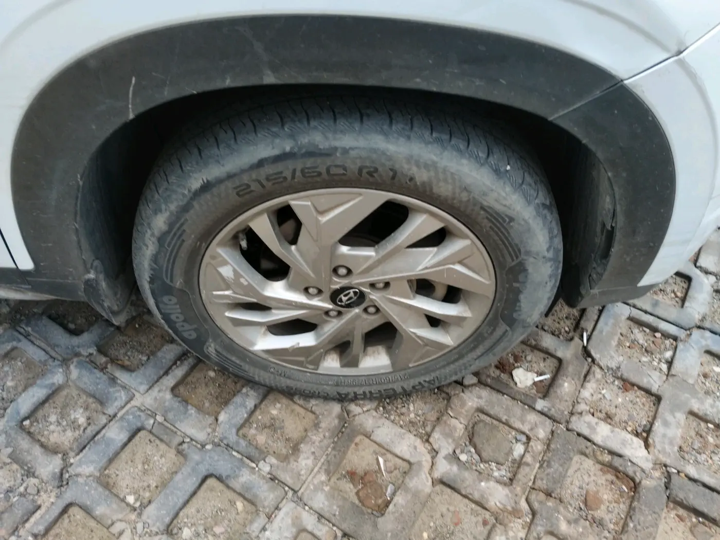2021 Hyundai Creta SX EXECUTIVE 1.5 DIESEL, Diesel, Manual, 1,74,126 km, tyre