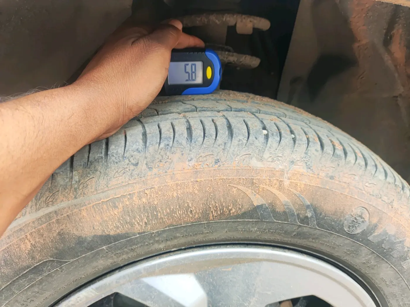 2023 Maruti BREZZA VXI, Petrol, Manual, 29,318 km, tyre