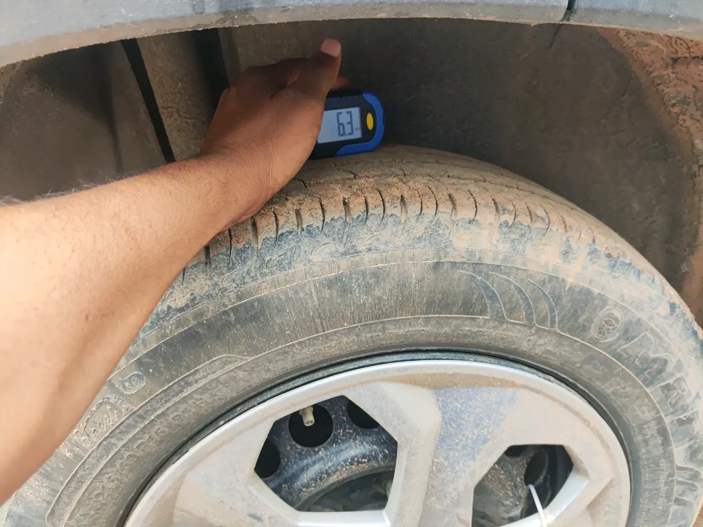 2023 Maruti BREZZA VXI, Petrol, Manual, 29,318 km, tyre