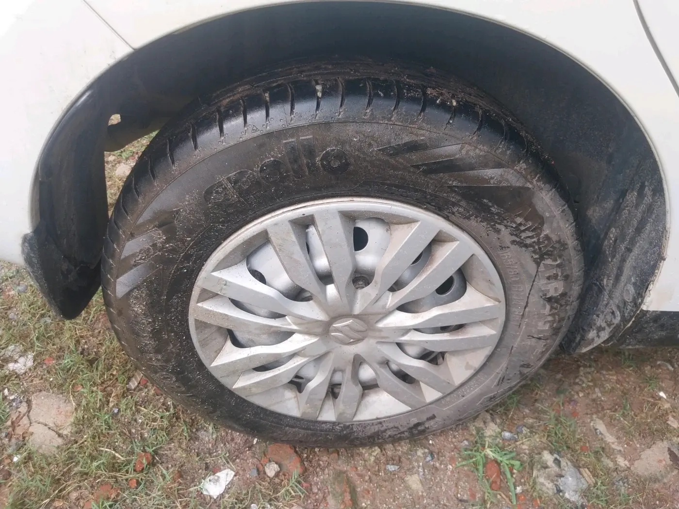 2021 Maruti Swift LXI, Petrol, Manual, 51,495 km, tyre