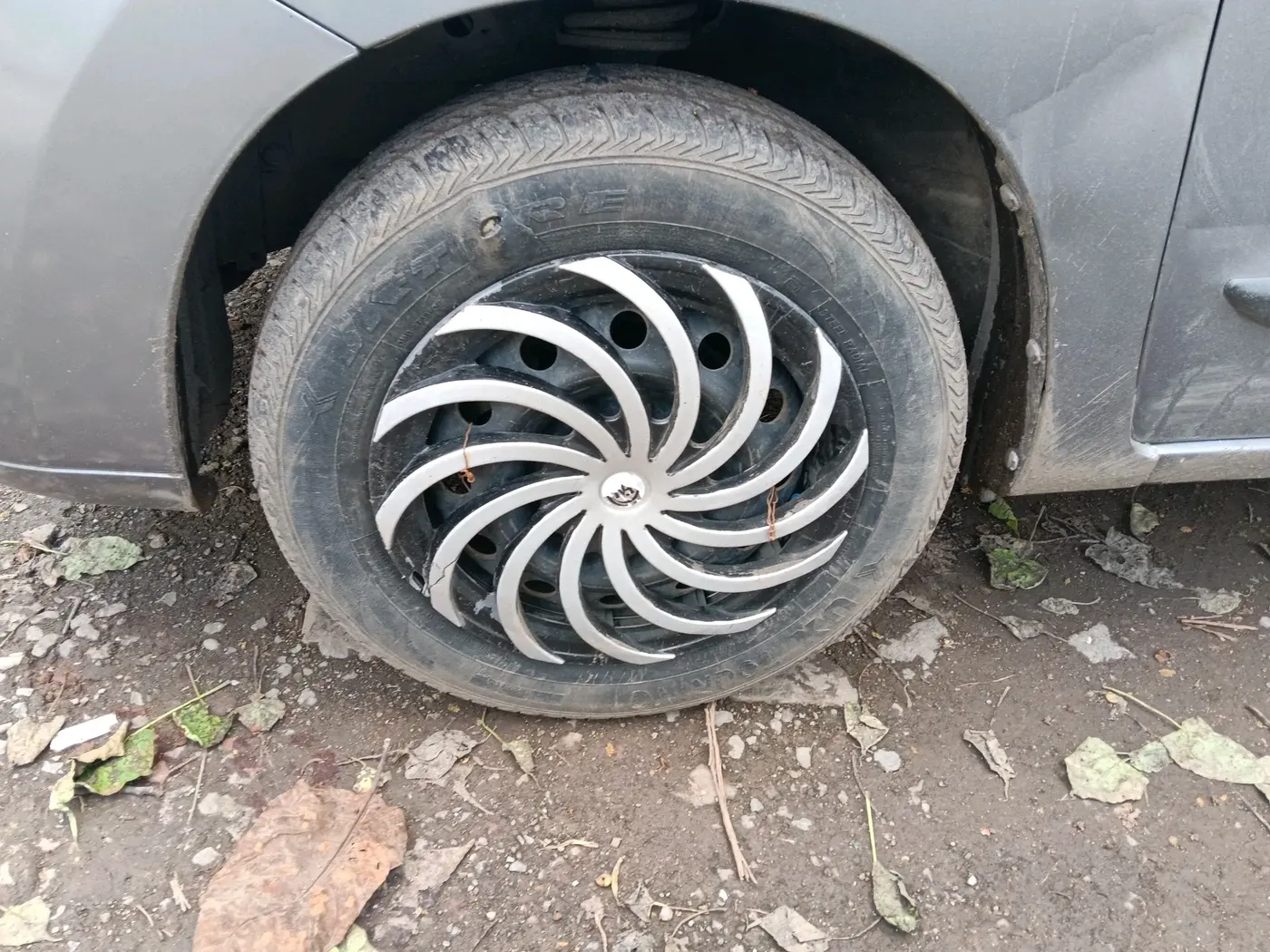 2012 Maruti Wagon R 1.0 LXI CNG, CNG, Manual, 1,34,111 km, tyre