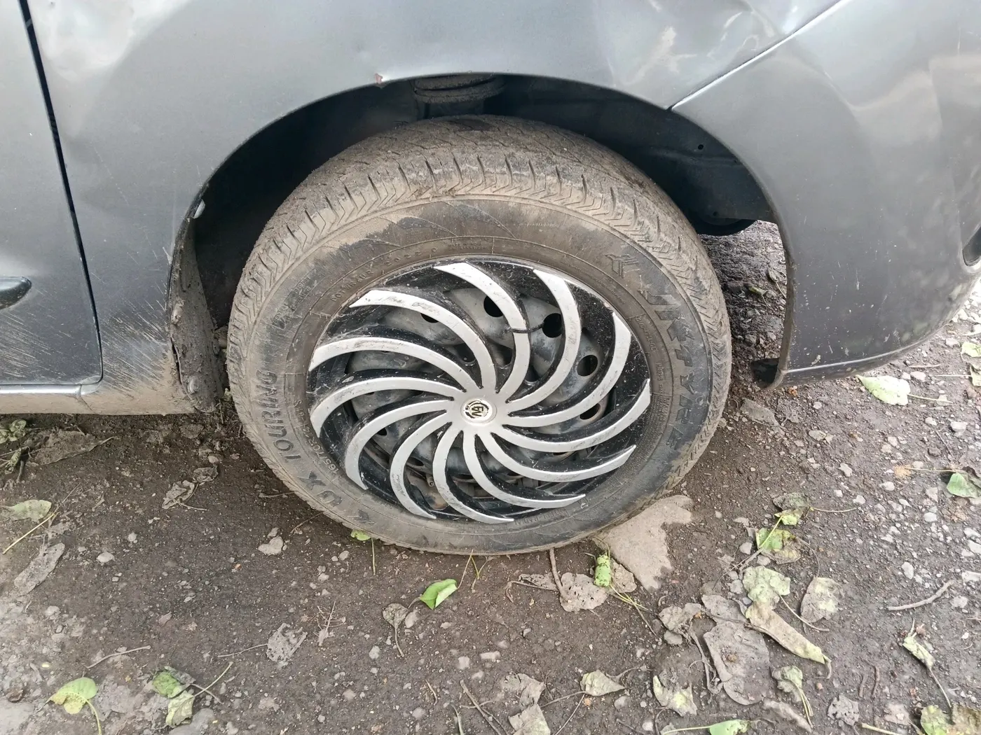 2012 Maruti Wagon R 1.0 LXI CNG, CNG, Manual, 1,34,111 km, tyre
