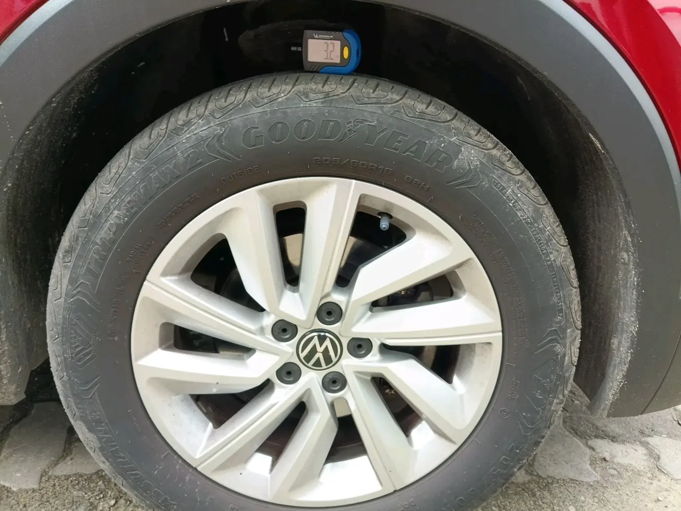 2023 Volkswagen TAIGUN HIGHLINE 1.0 TSI AT, Petrol, Automatic, 40,701 km, tyre