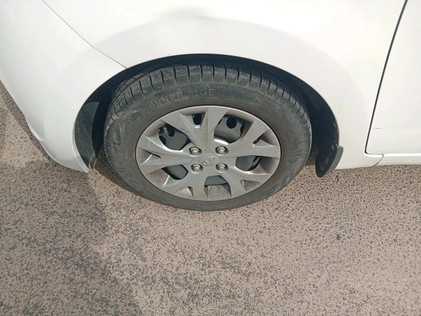 2016 Hyundai Grand i10 MAGNA 1.2 KAPPA VTVT, CNG, Manual, 38,722 km, tyre