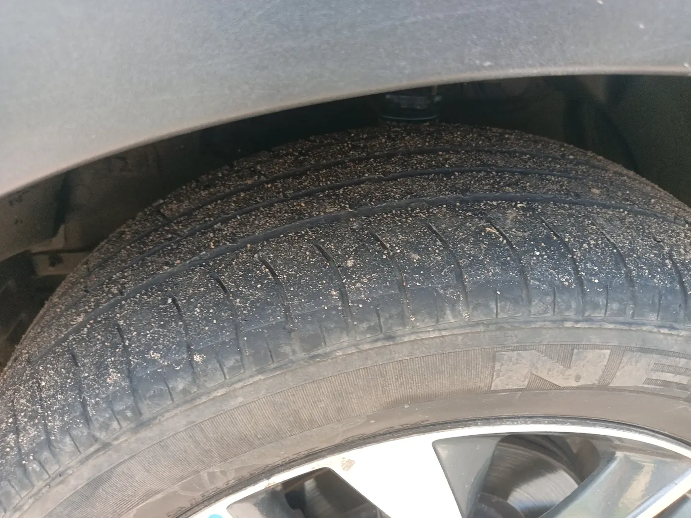 2019 Mahindra XUV300 W8 (O) 1.5 DIESEL, Diesel, Manual, 1,62,606 km, tyre