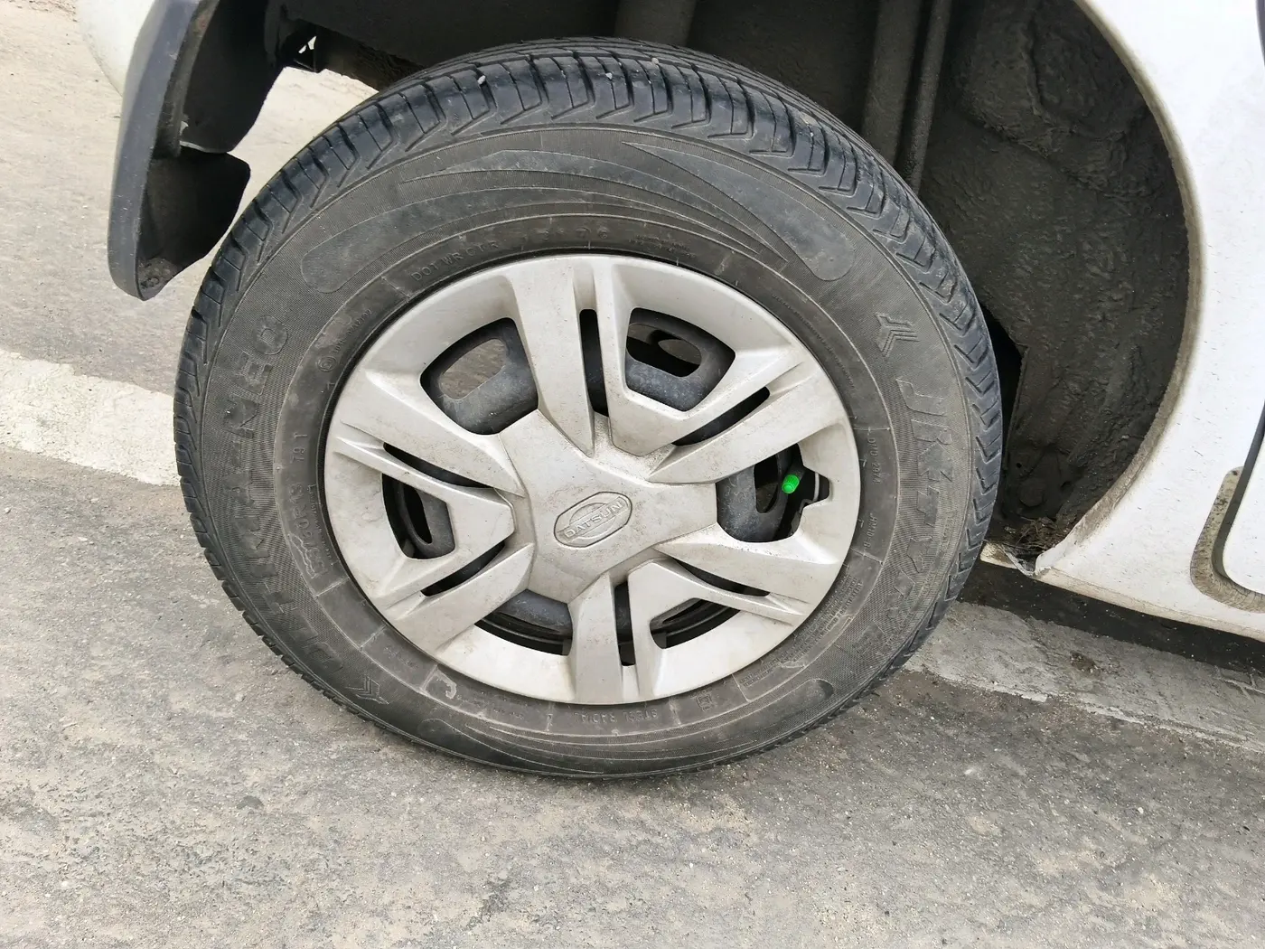 2017 Datsun Redi Go T (O), CNG, Manual, 39,764 km, tyre