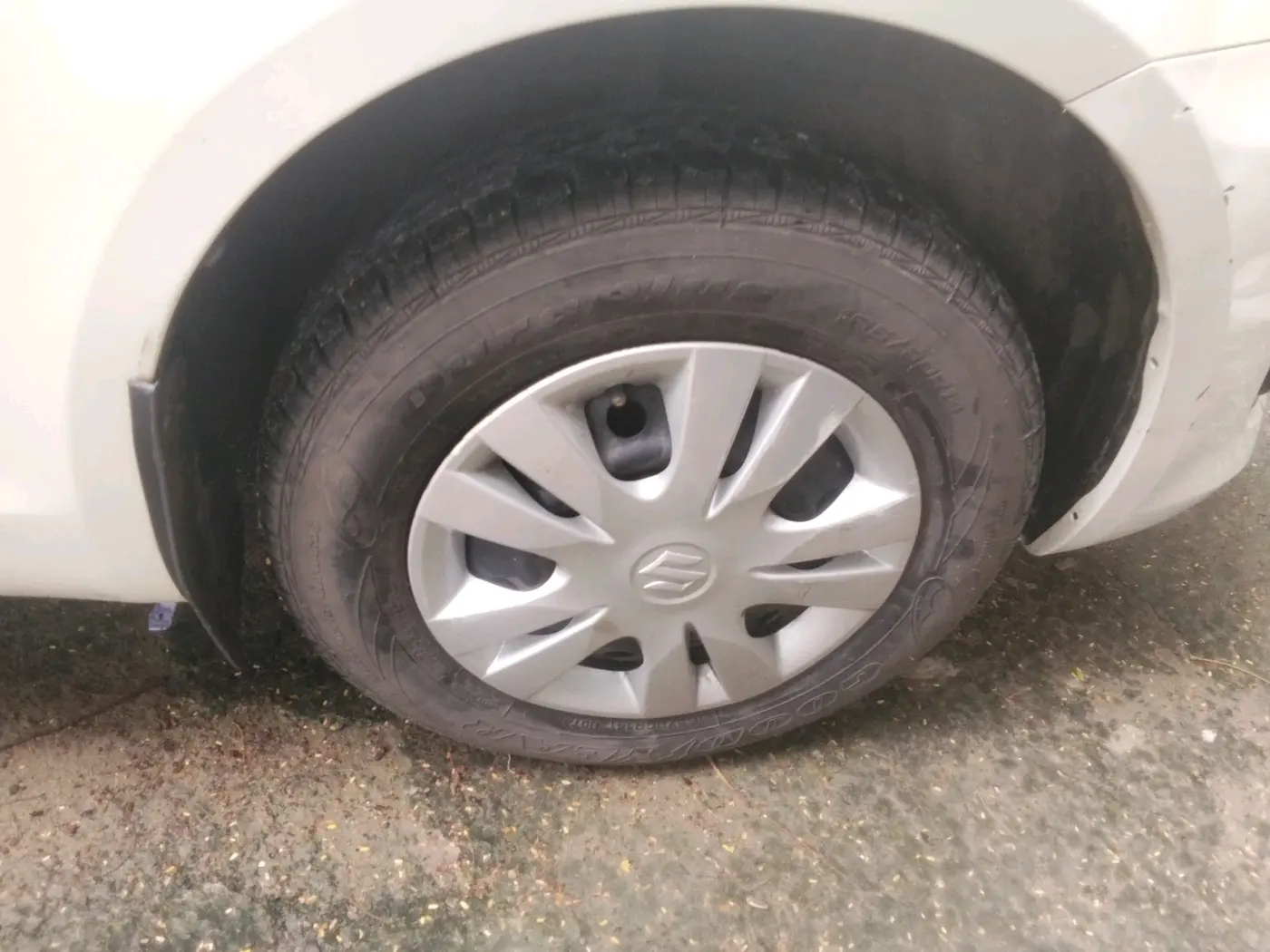 2014 Maruti Swift Dzire VXI, Petrol, Manual, 43,604 km, tyre