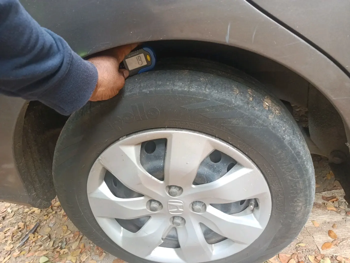 2015 Honda Mobilio 1.5L I-DTEC S, Diesel, Manual, 1,78,123 km, tyre