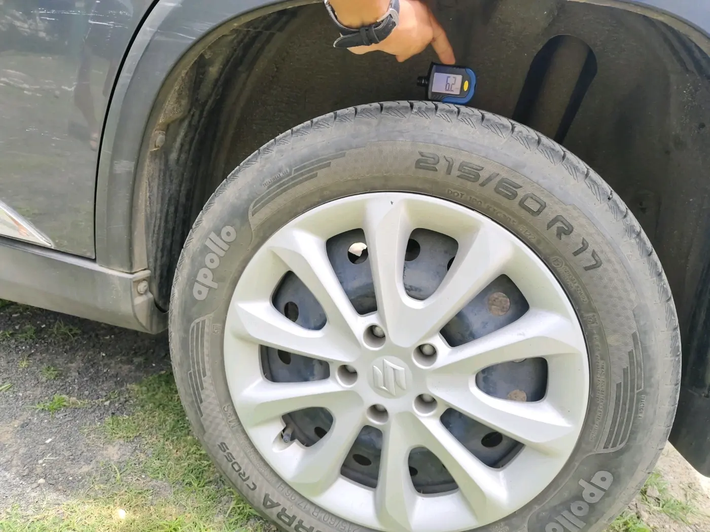 2023 Maruti Grand Vitara DELTA SMART HYBRID, Petrol, Manual, 21,300 km, tyre