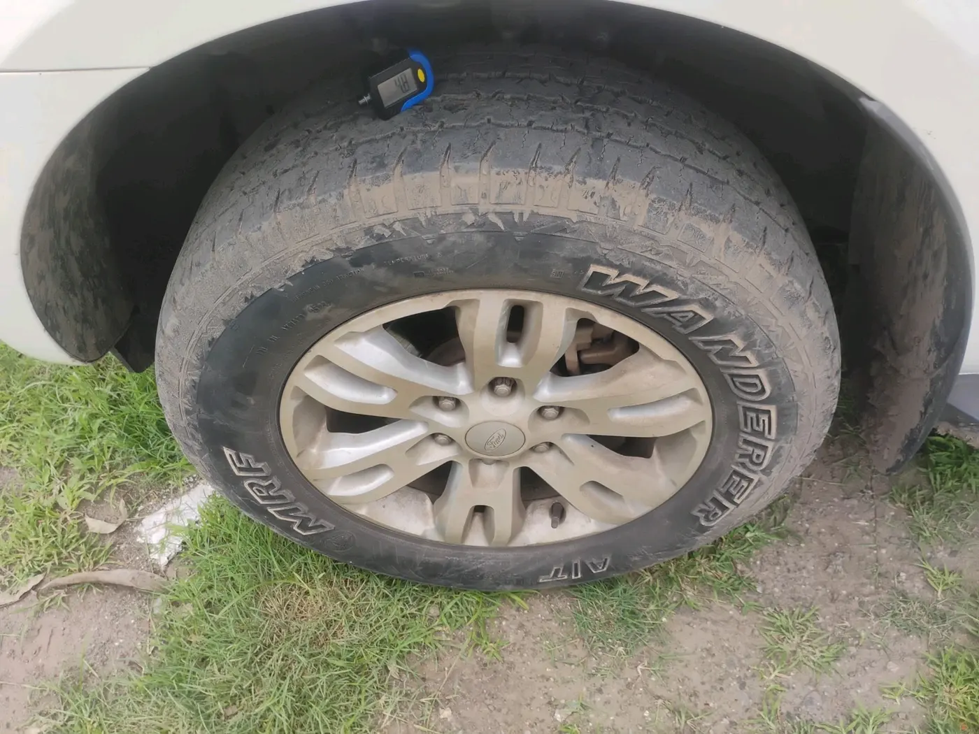 2020 Ford Endeavour TITANIUM 2.0 4X2 AT, Diesel, Automatic, 1,12,022 km, tyre