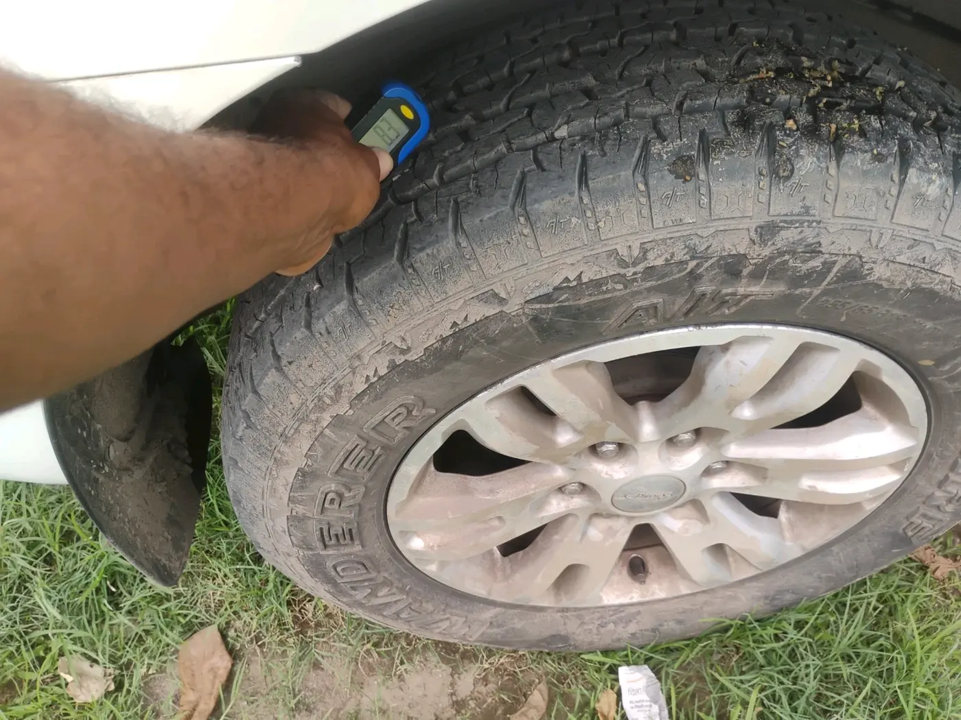 2020 Ford Endeavour TITANIUM 2.0 4X2 AT, Diesel, Automatic, 1,12,022 km, tyre