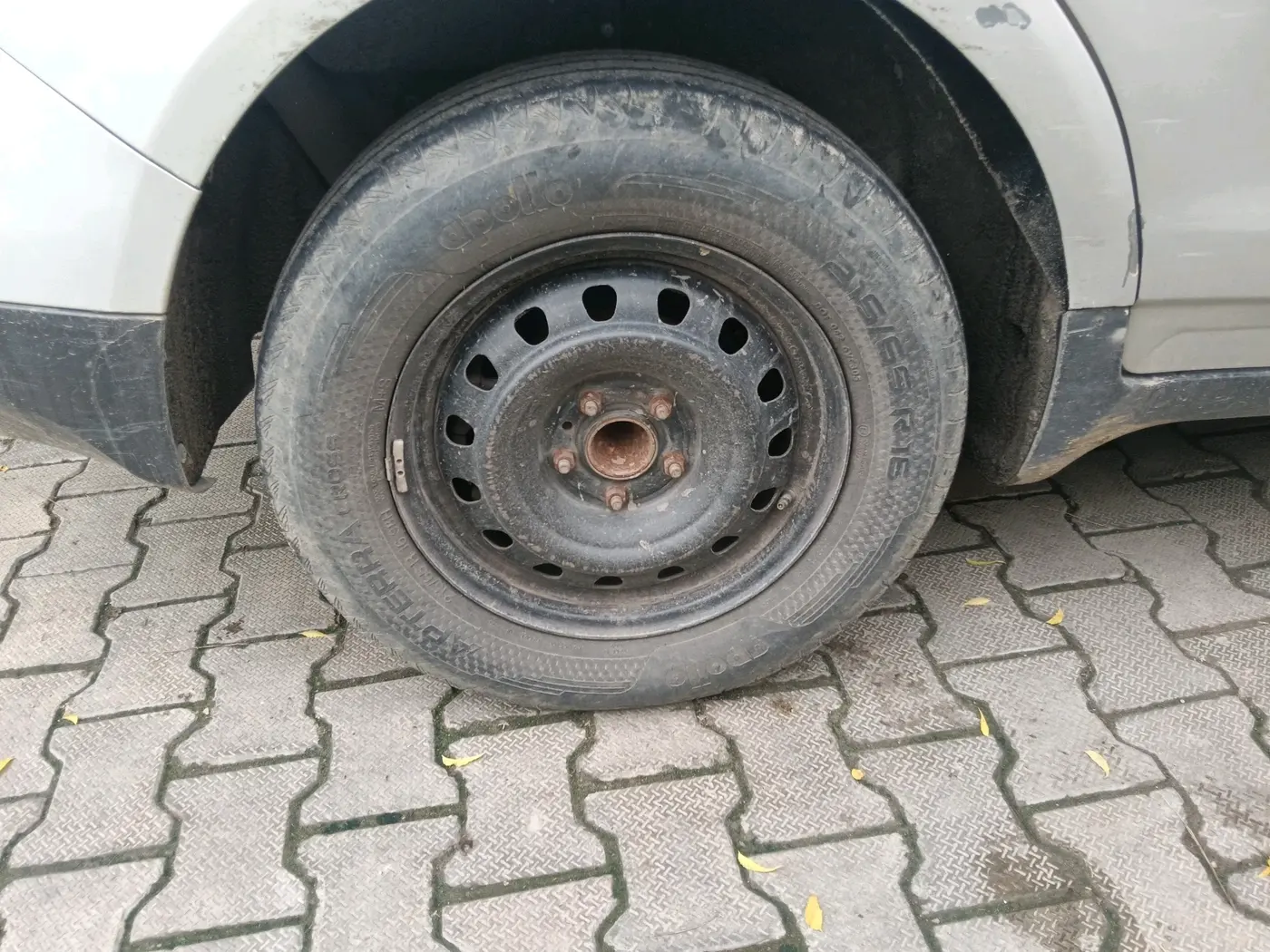 2018 Mahindra MARAZZO M4 8 STR, Diesel, Manual, 1,77,024 km, tyre