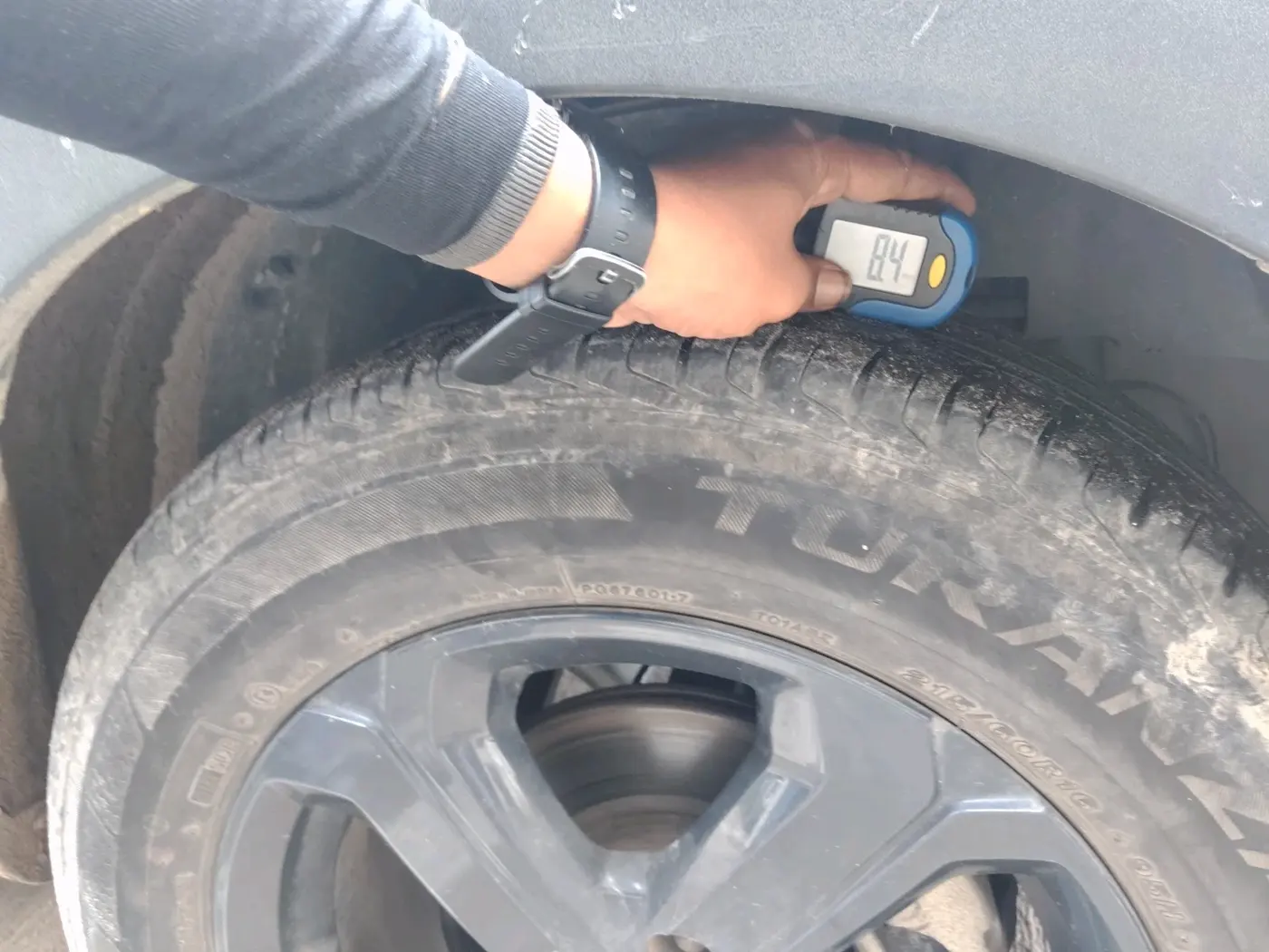 2022 Tata NEXON XZA PLUS (O) PETROL DARK EDITION, Petrol, Automatic, 43,399 km, tyre