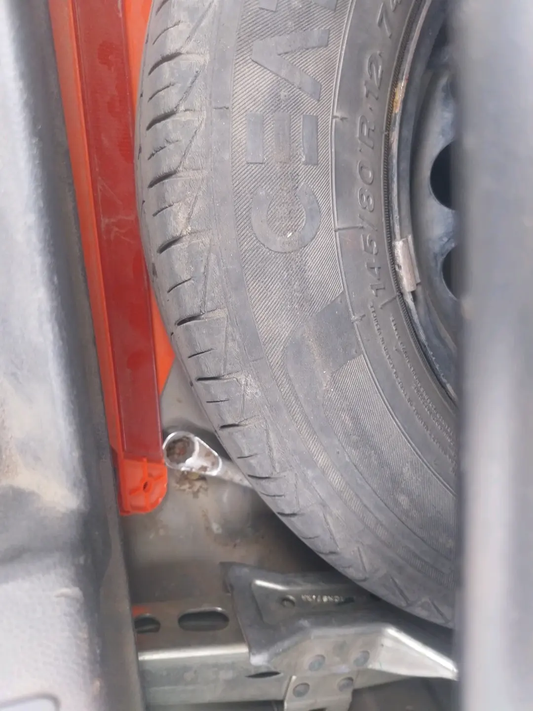 2021 Maruti Alto LXI CNG, CNG, Manual, 89,653 km, tyre