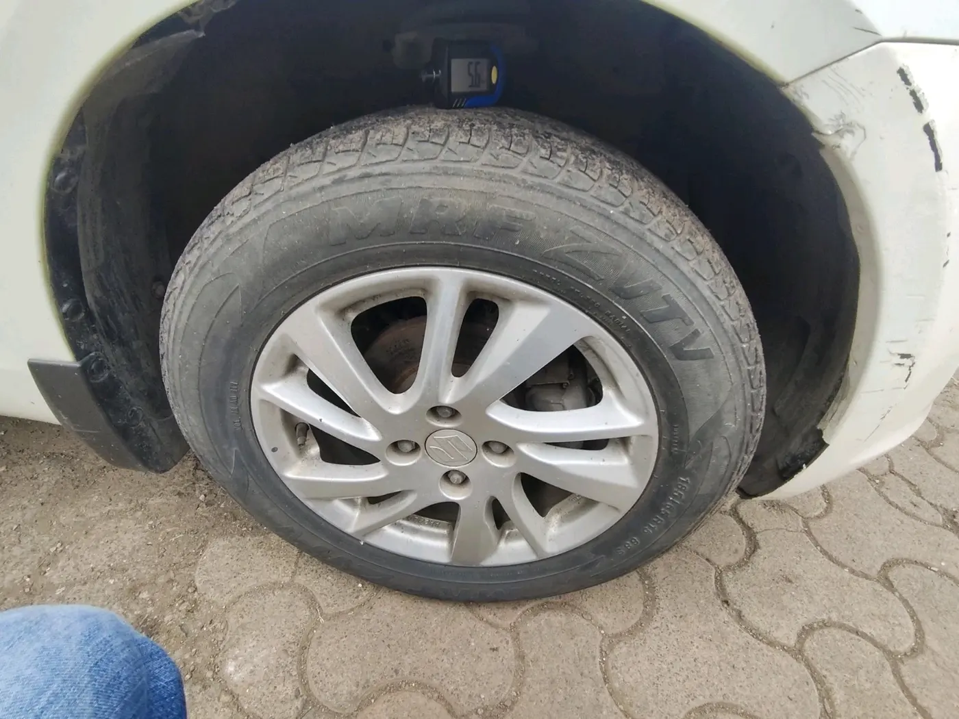 2012 Maruti Swift ZDI, Diesel, Manual, 34,381 km, tyre