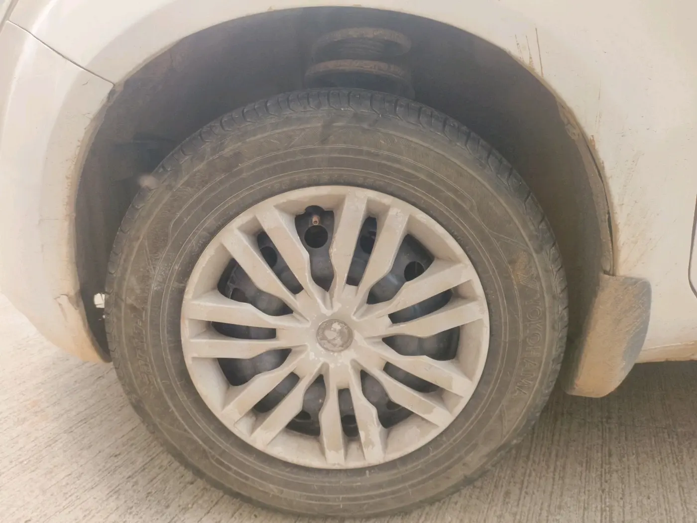 2013 Maruti Ritz VDI, Diesel, Manual, 2,05,152 km, tyre