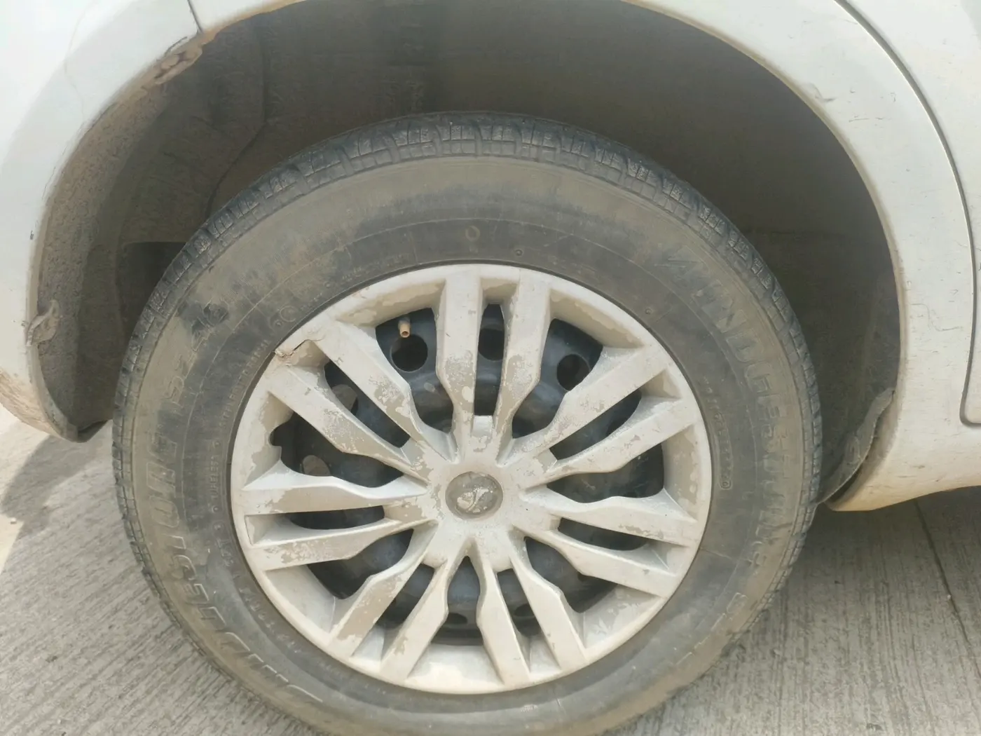 2013 Maruti Ritz VDI, Diesel, Manual, 2,05,152 km, tyre