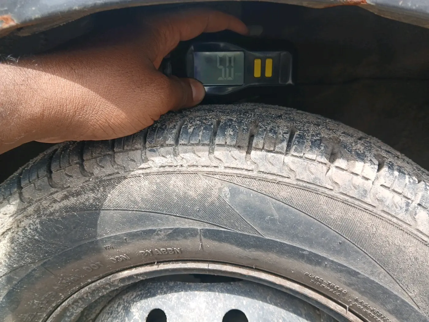2014 Maruti Alto 800 LXI, Petrol, Manual, 61,443 km, tyre