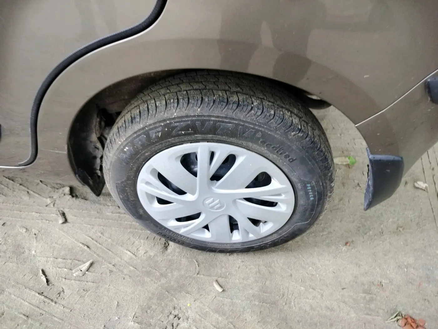 2024 Maruti New Wagon-R VXI 1.0, Petrol, Manual, 16,830 km, tyre
