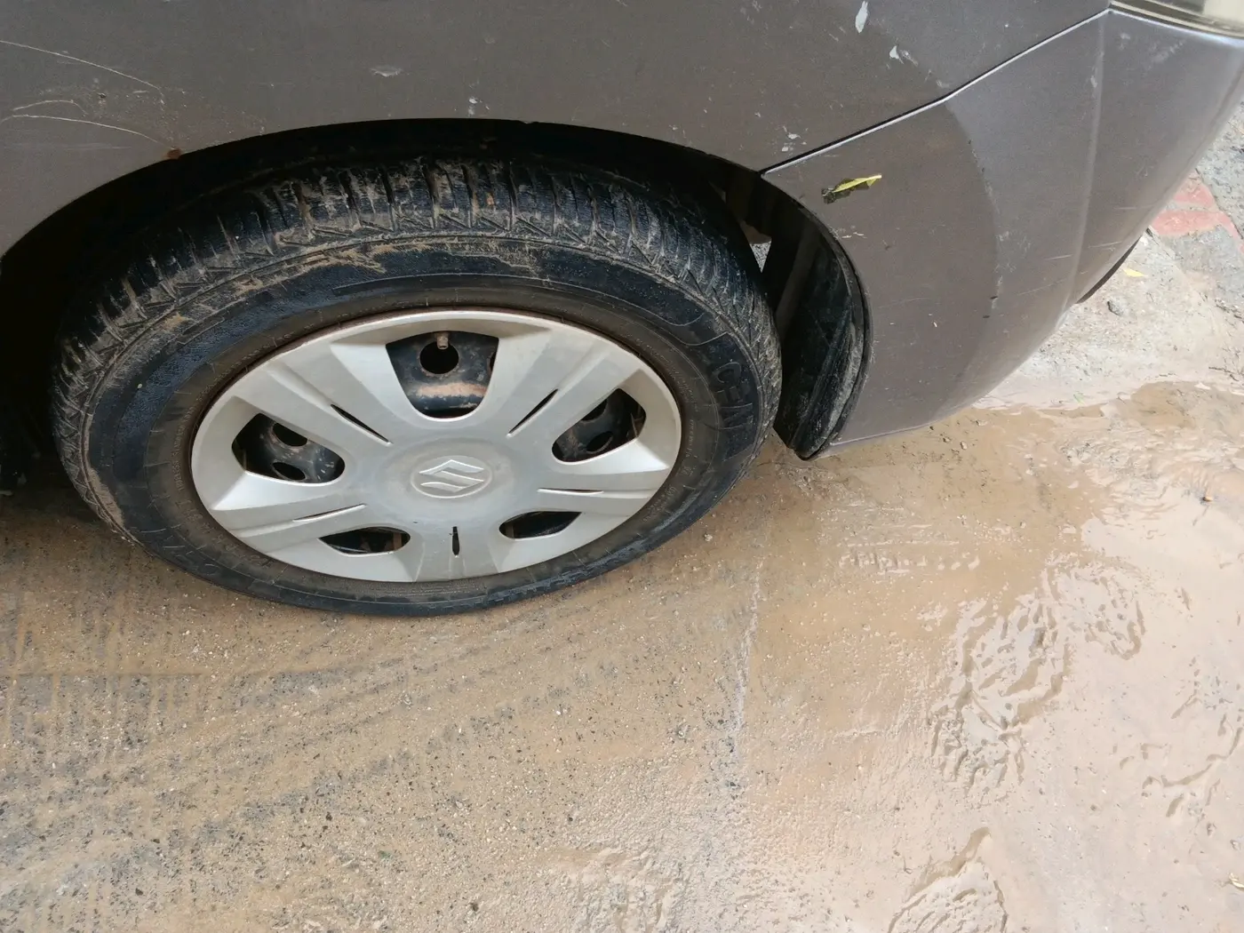 2011 Maruti Wagon R 1.0 VXI, Petrol, Manual, 45,514 km, tyre