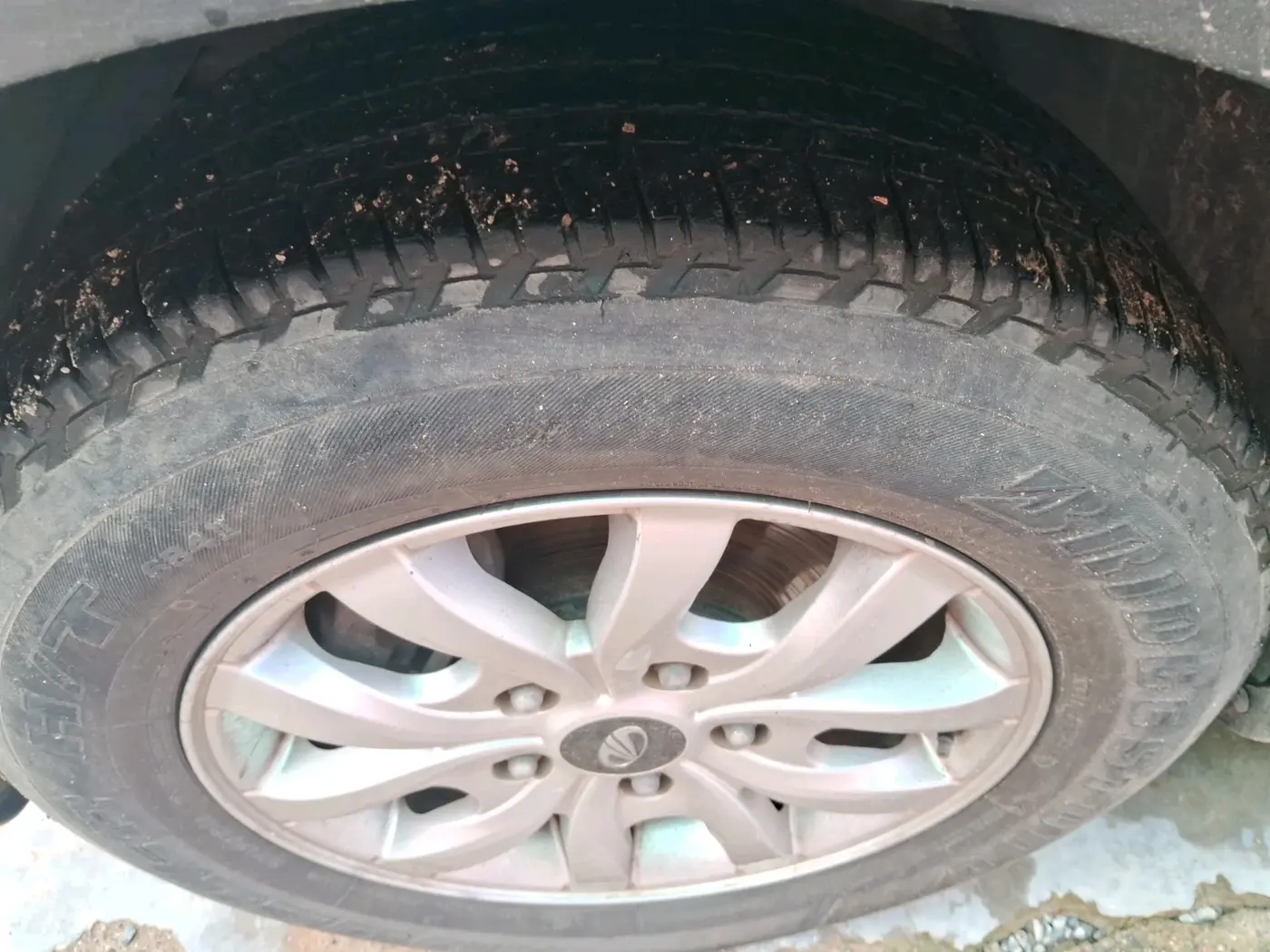 2019 Mahindra XUV500 W9, Diesel, Manual, 68,914 km, tyre