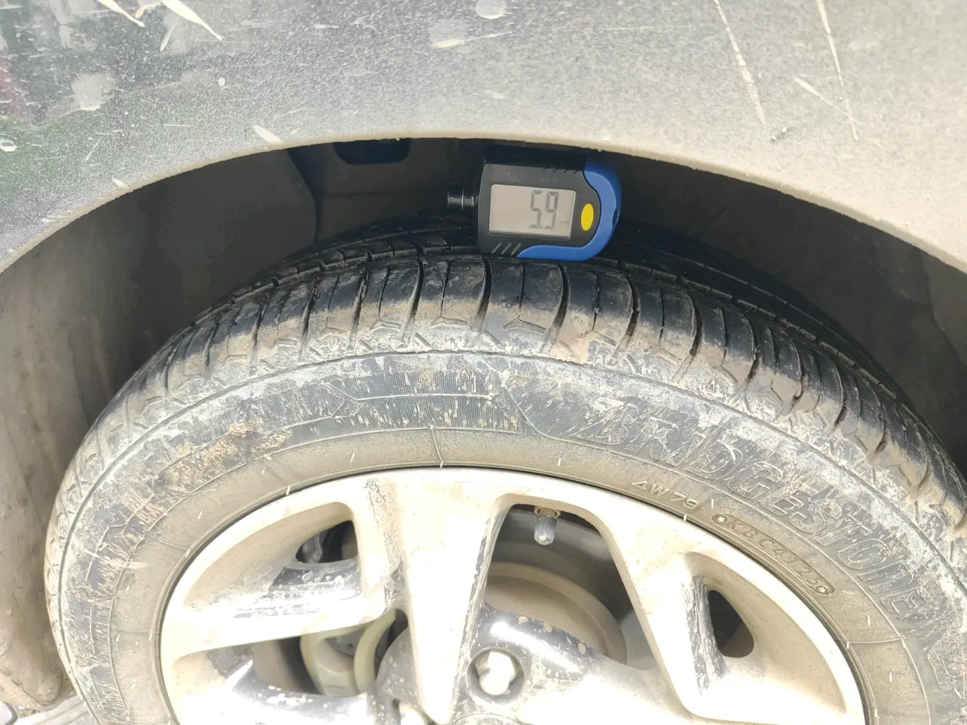 2023 Hyundai AURA SX 1.2 CNG, CNG, Manual, 70,172 km, tyre
