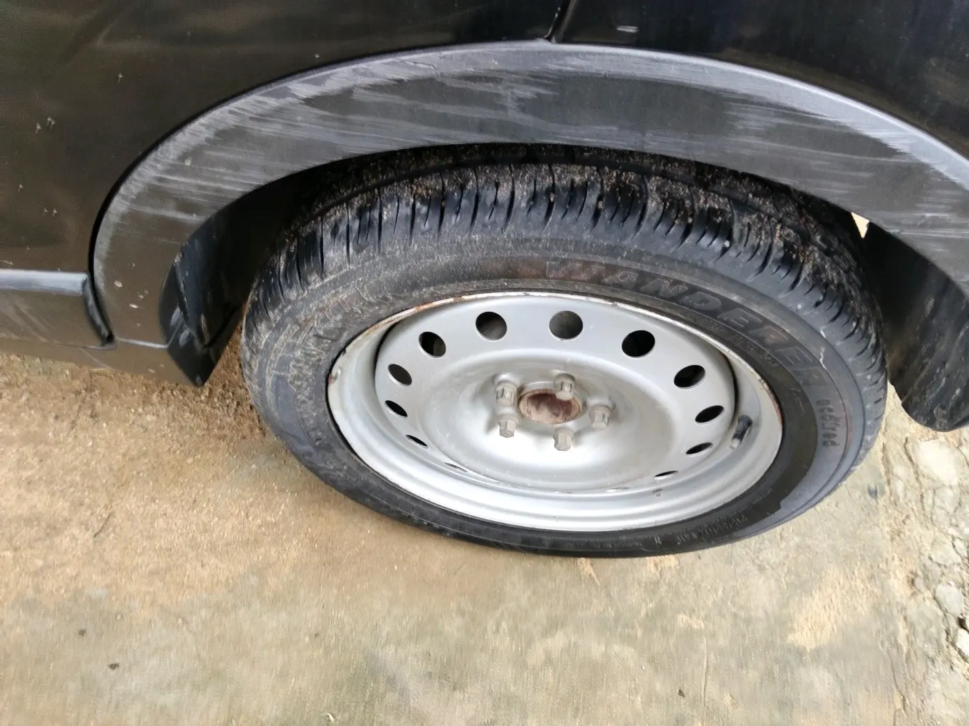 2019 Mahindra XUV300 W8 (O) 1.2 PETROL, Petrol, Manual, 88,710 km, tyre