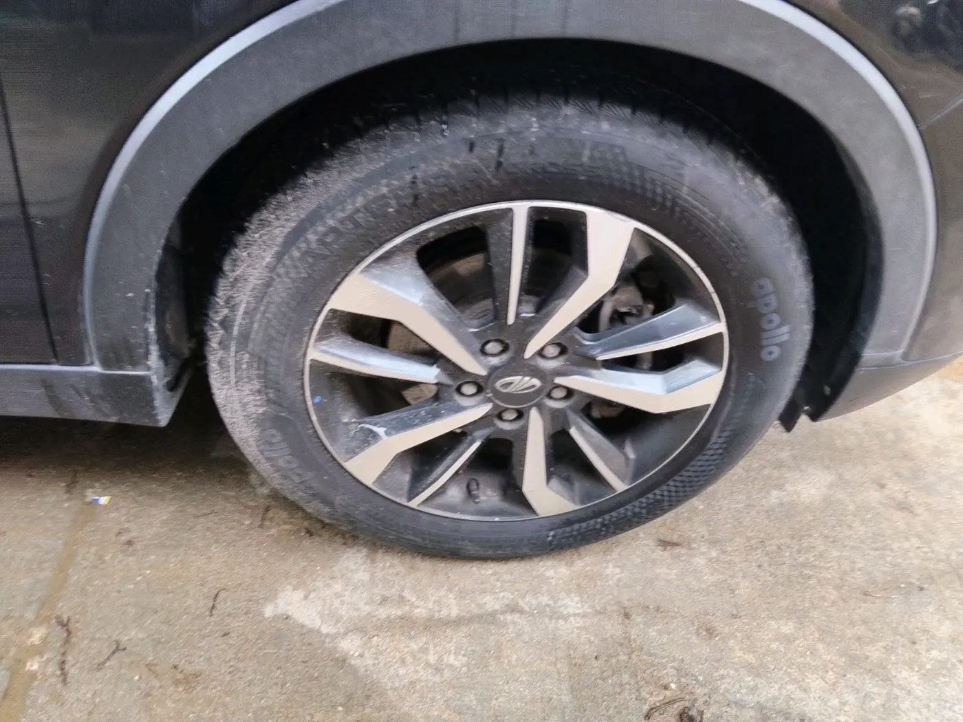 2019 Mahindra XUV300 W8 (O) 1.2 PETROL, Petrol, Manual, 88,710 km, tyre