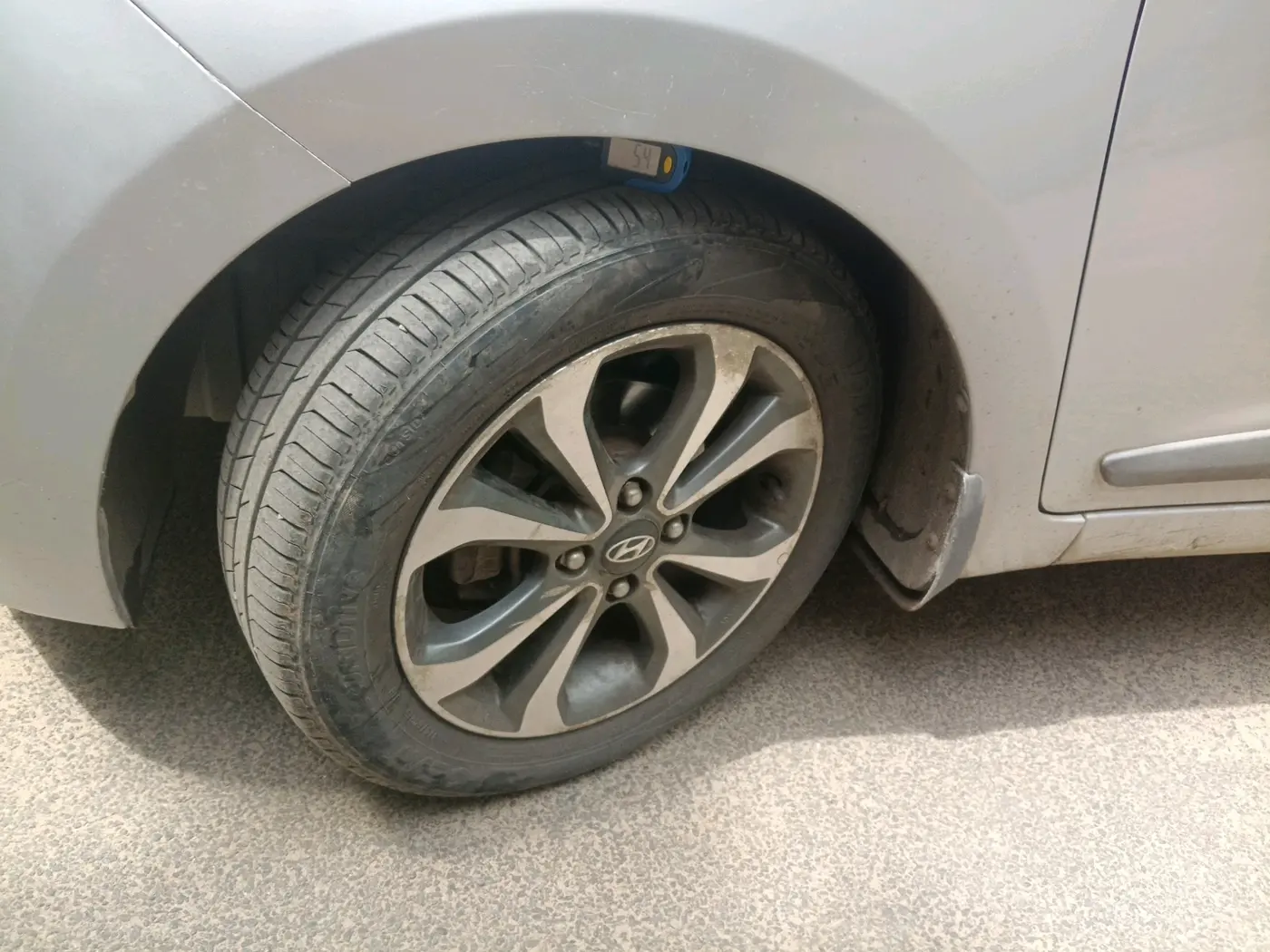 2015 Hyundai Xcent SX AT 1.2 (O), Petrol, Automatic, 46,918 km, tyre