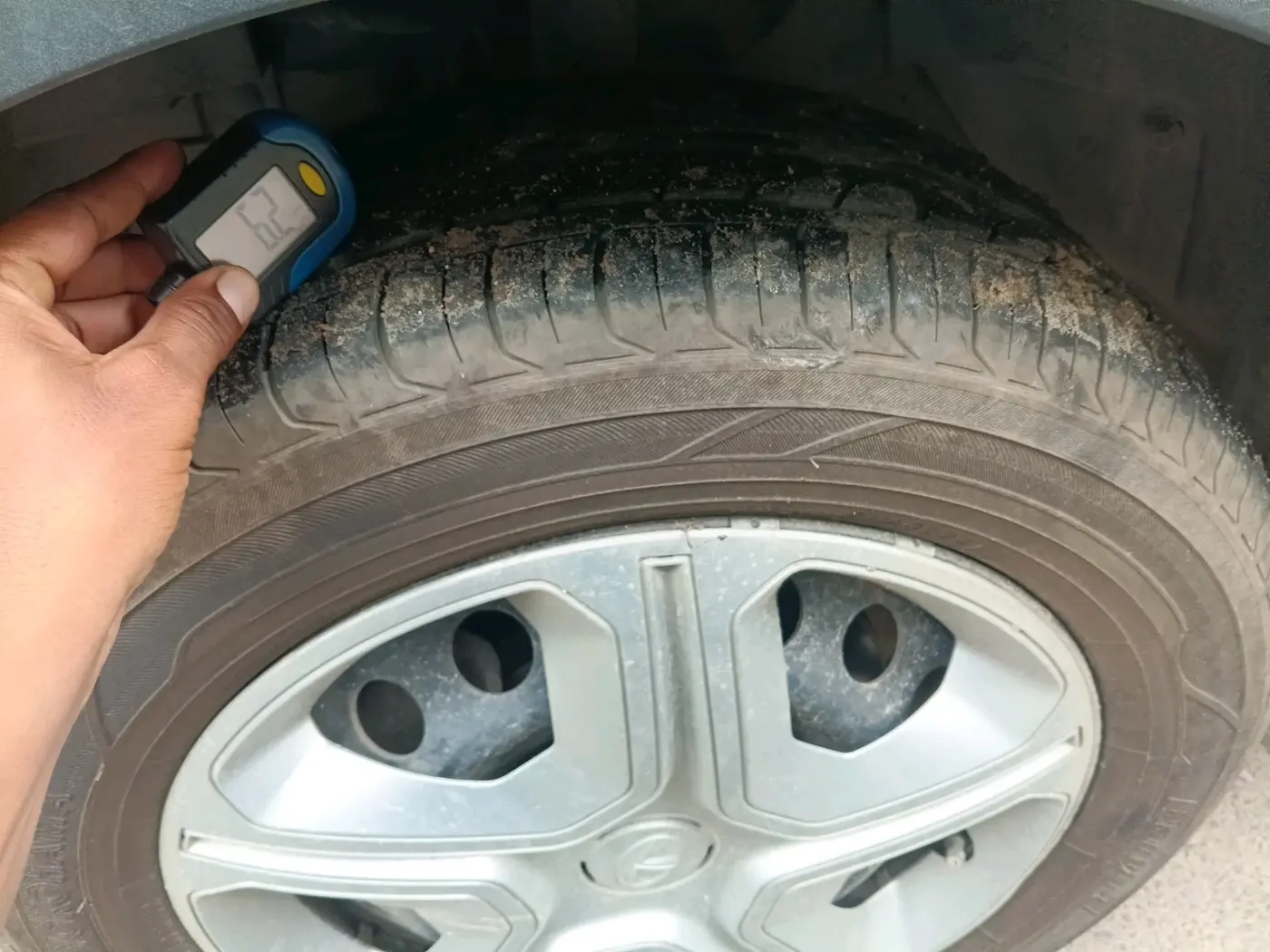 2019 Tata NEXON XM PETROL, Petrol, Manual, 32,388 km, tyre