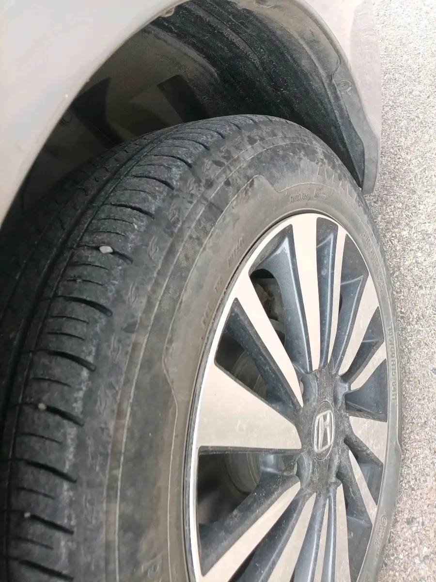2024 Honda City Elegant Edition MT, Petrol, Manual, 22,999 km, tyre