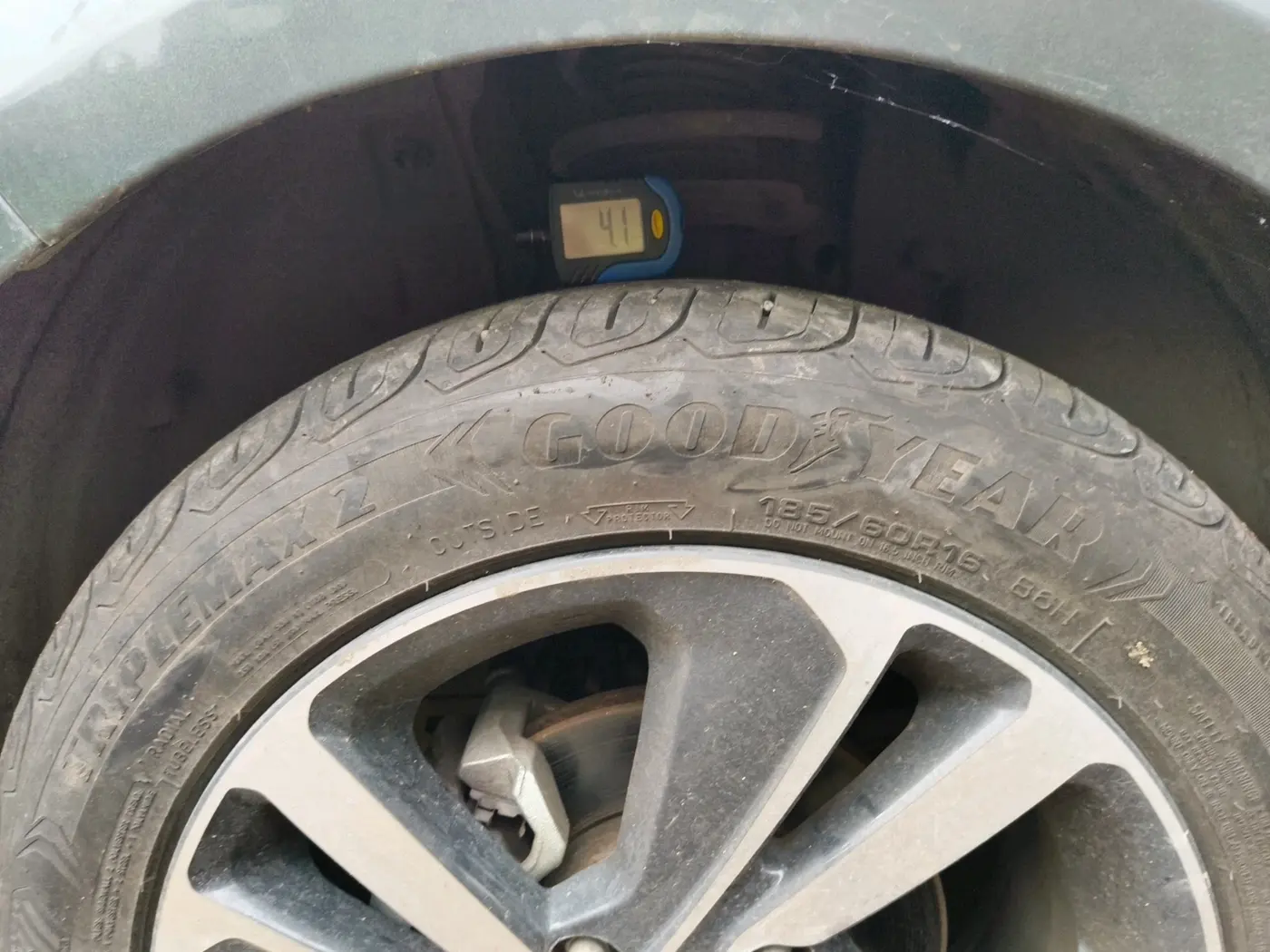 2023 Tata ALTROZ XZ PLUS SUNROOF CNG, CNG, Manual, 27,900 km, tyre