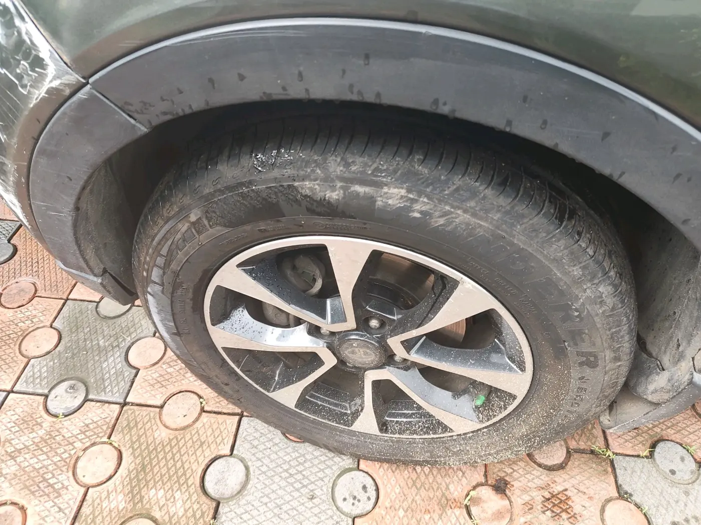 2021 Tata NEXON XZA PLUS DIESEL, Diesel, Automatic, 90,439 km, tyre