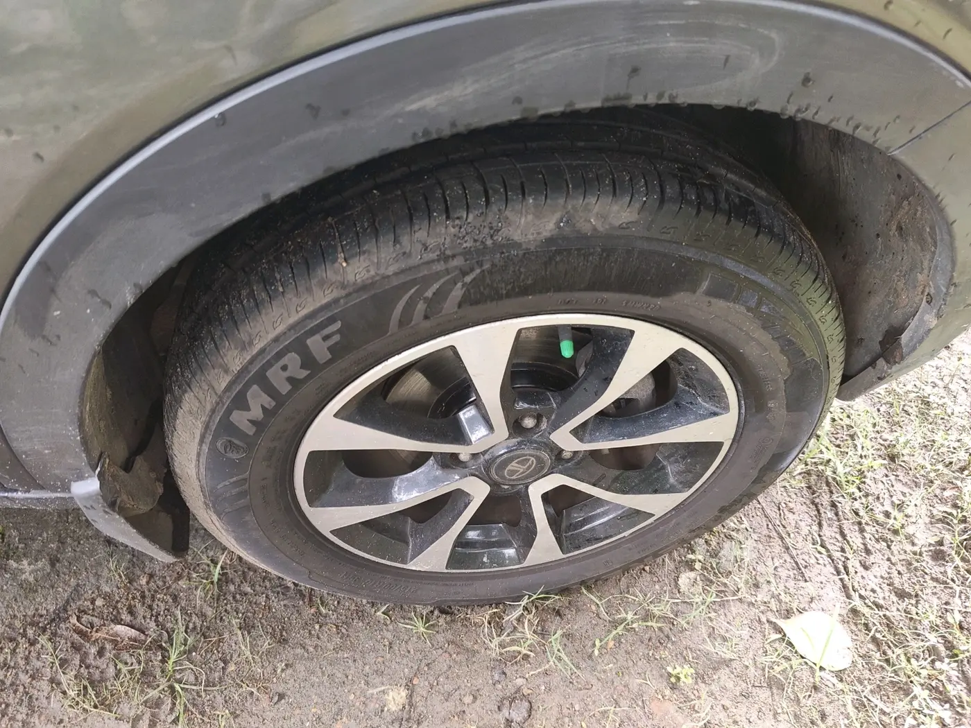 2021 Tata NEXON XZA PLUS DIESEL, Diesel, Automatic, 90,439 km, tyre