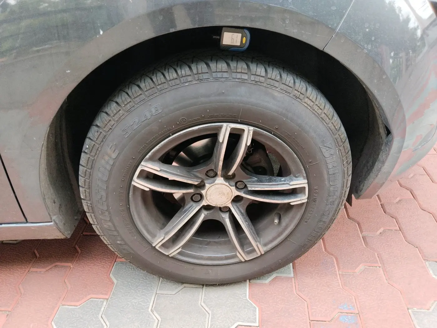 2020 Tata ALTROZ XE PETROL, Petrol, Manual, 76,237 km, tyre