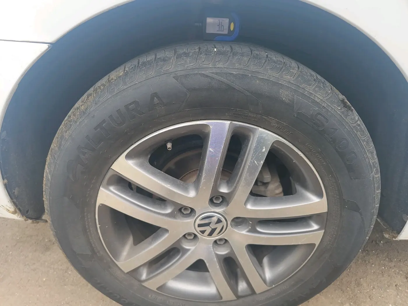 2015 Volkswagen Jetta HIGHLINE TDI AT, Diesel, Automatic, 83,727 km, tyre