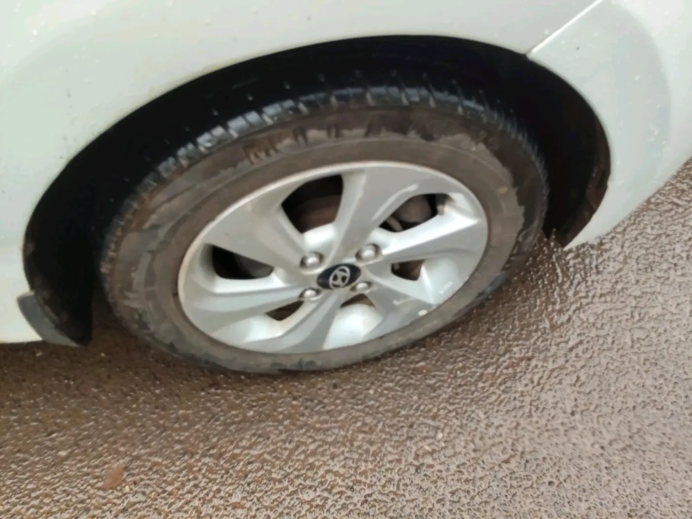 2018 Hyundai Xcent SX 1.2, Petrol, Manual, 91,560 km, tyre