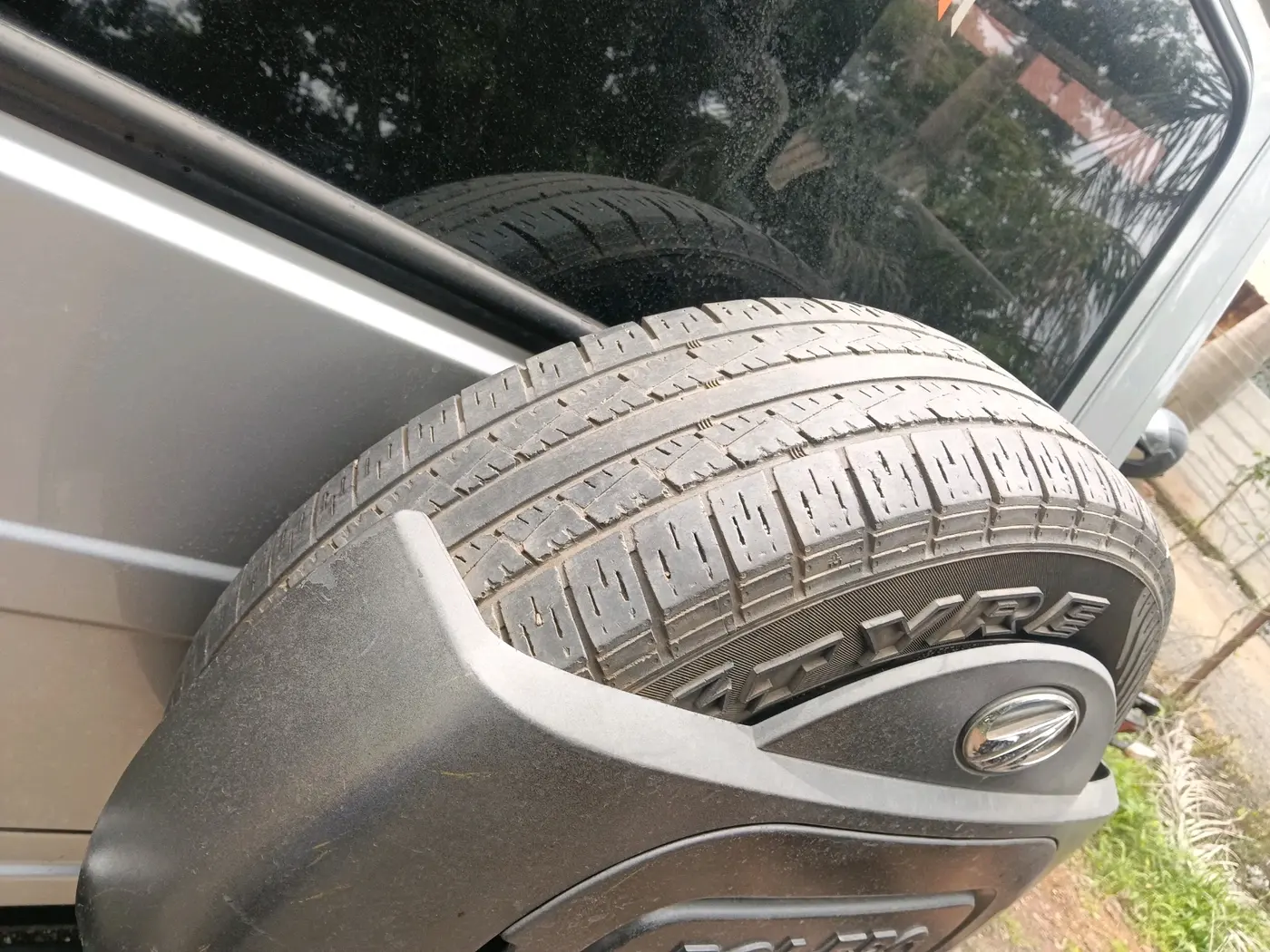 2016 Mahindra Bolero SLE BS IV, Diesel, Manual, 1,39,474 km, tyre