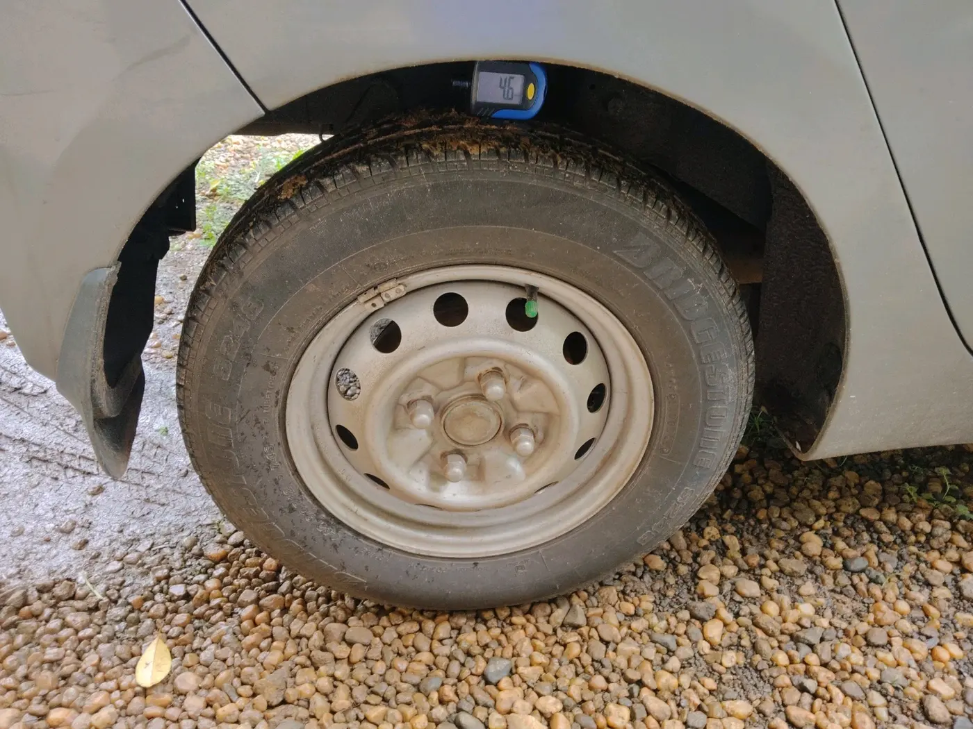2013 Hyundai Eon ERA +, Petrol, Manual, 75,063 km, tyre