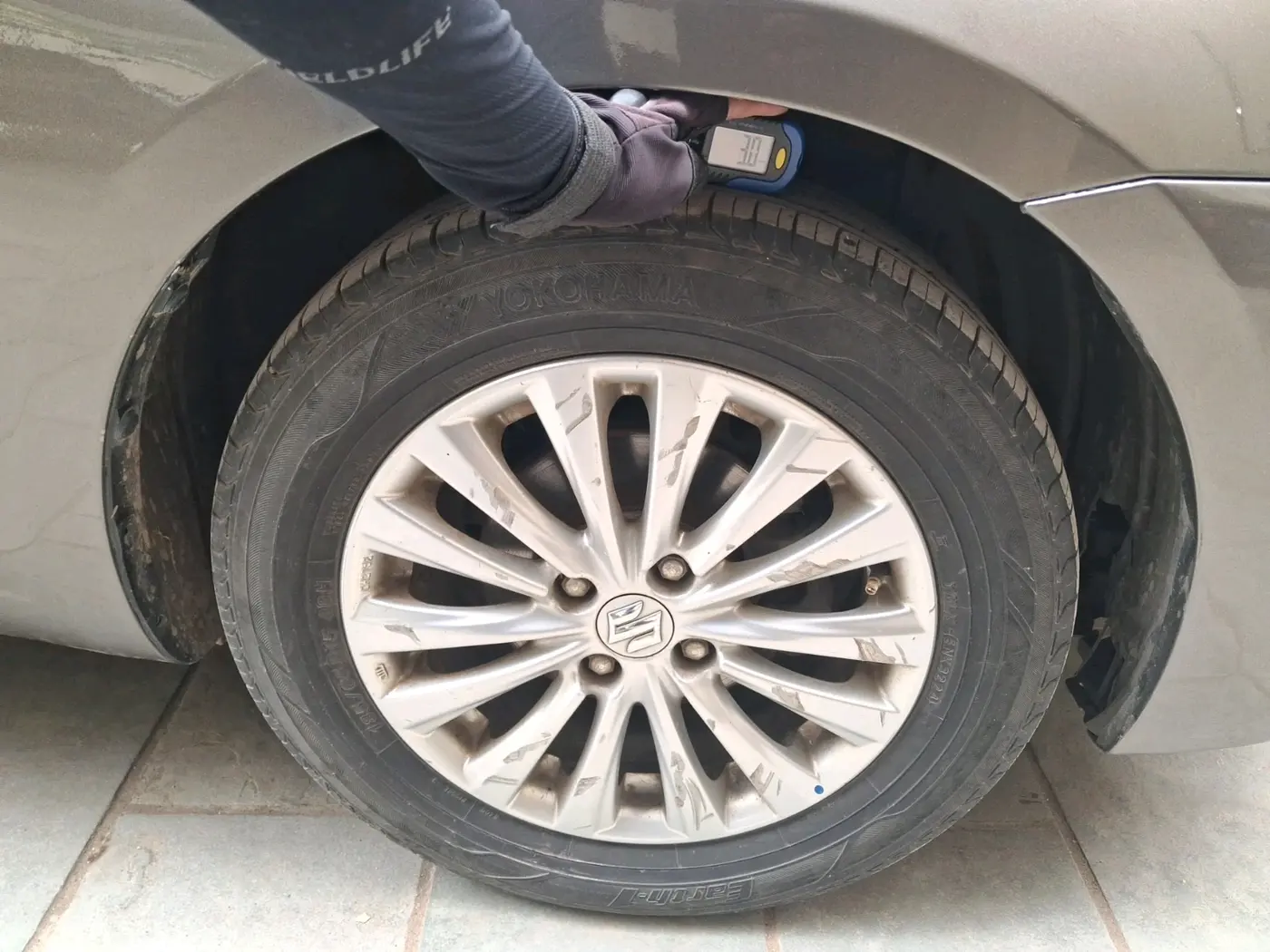 2019 Maruti Ciaz DELTA 1.5 SHVS MT PETROL, CNG, Manual, 81,596 km, tyre