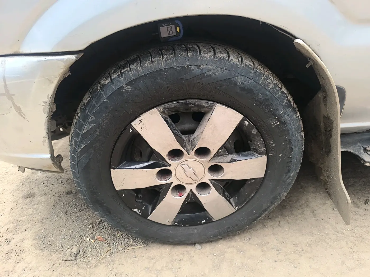 2012 Chevrolet Tavera NEO 3 LS 10 STR BS III, Diesel, Manual, 2,95,587 km, tyre