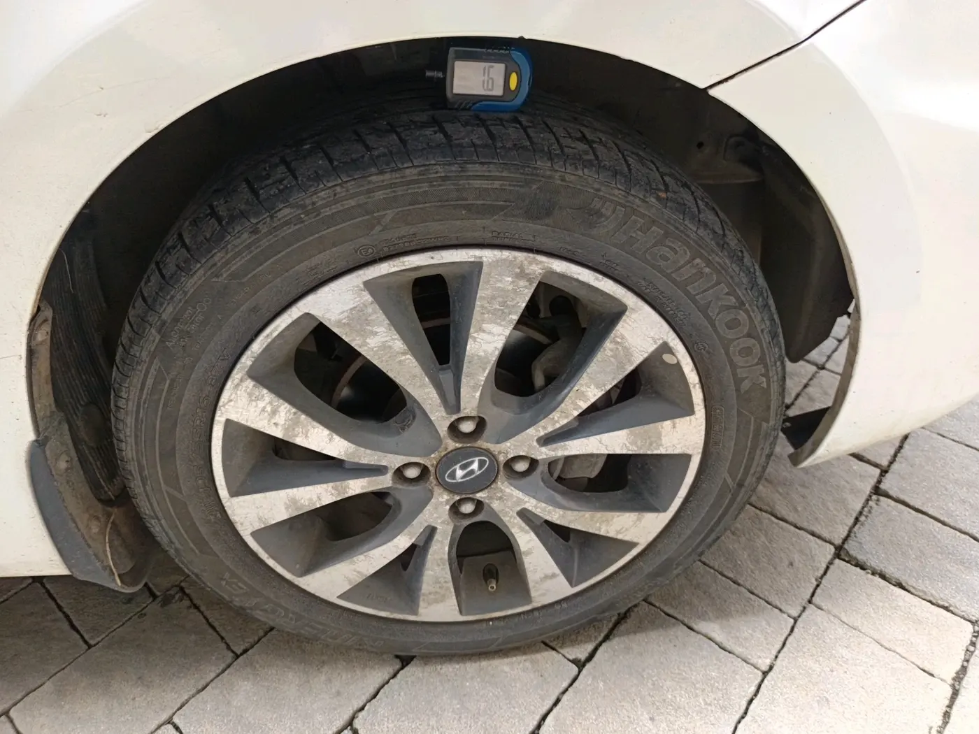 2014 Hyundai Verna FLUIDIC 1.6 VTVT SX AT, Petrol, Automatic, 84,592 km, tyre